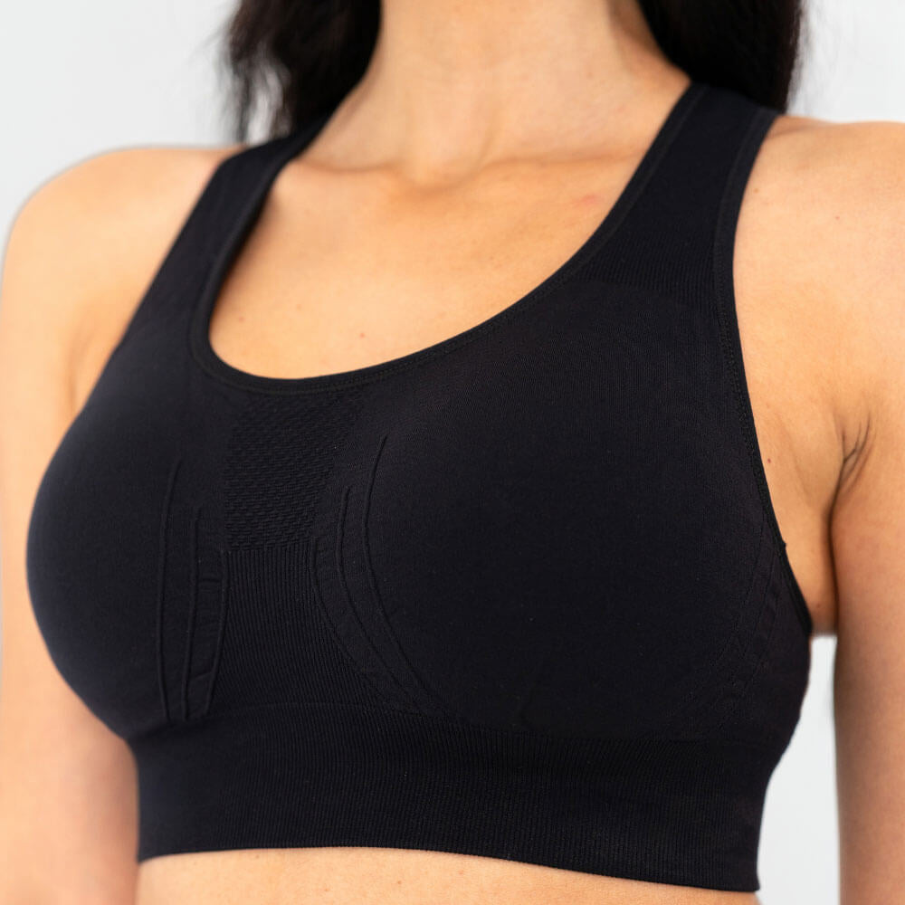 racerback-sports-bra-03